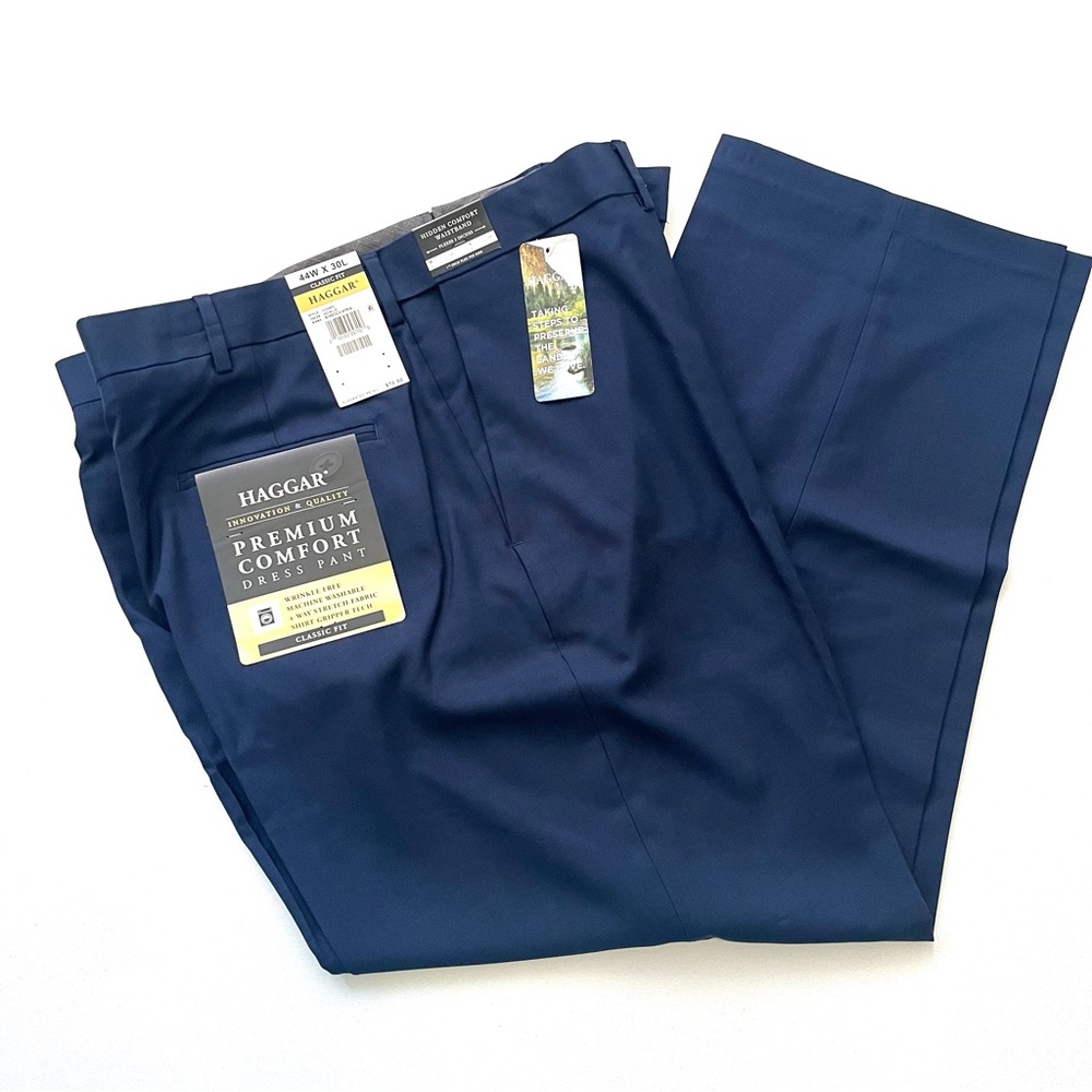 Haggar Premium Comfort Dress Pant Classic Fit 44W x 30L Navy Blue NWT